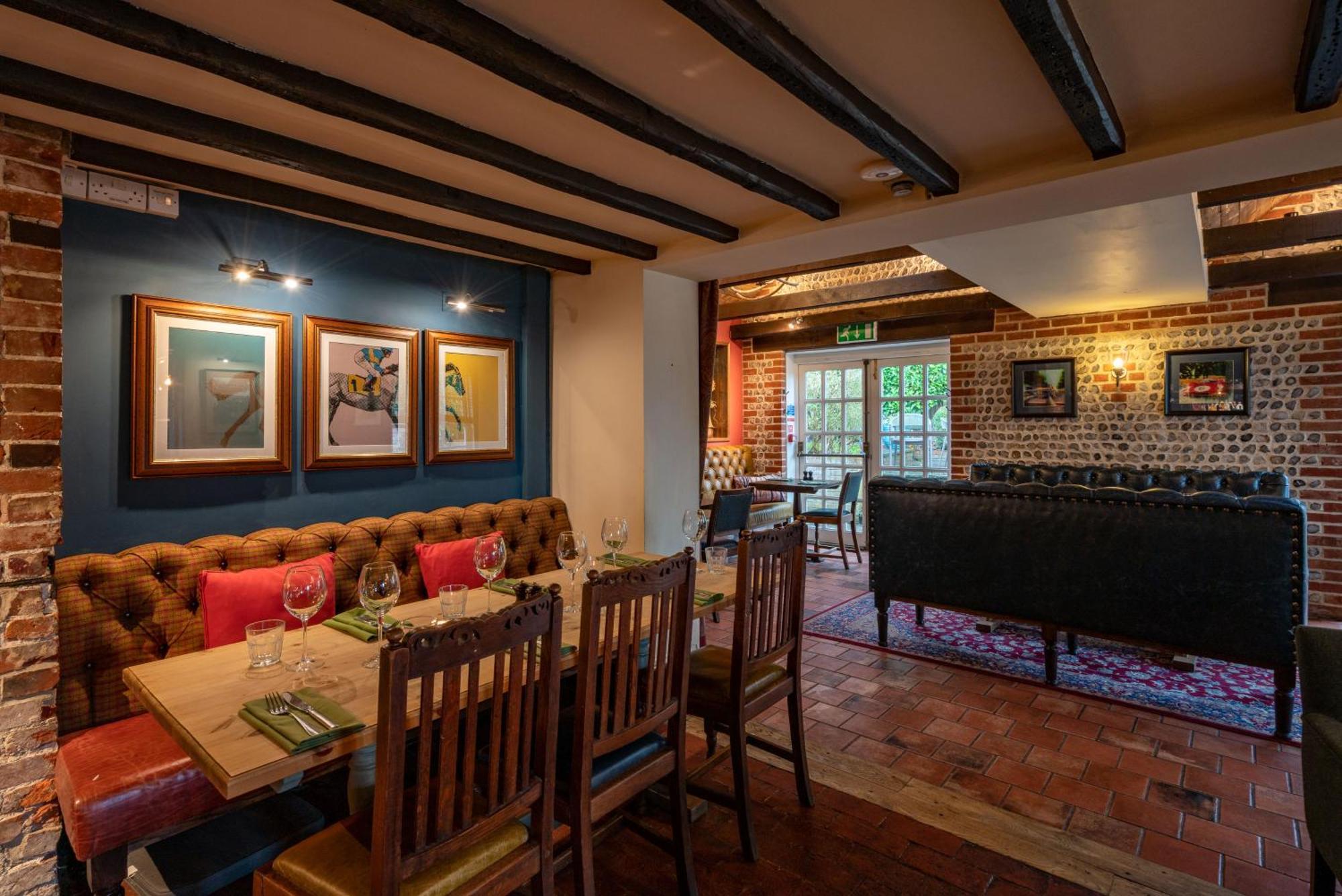 The Royal Oak Inn Chichester Exterior foto